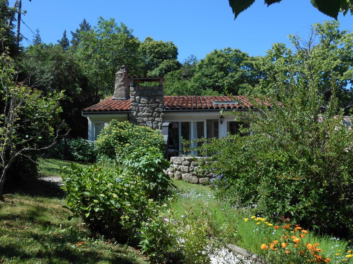 Les Grangeonnes, Gites Nature, Piscine, Bain Nordique, Sauna Pour Accueil Familiale Ou De Groupe Saint-Basile Екстериор снимка